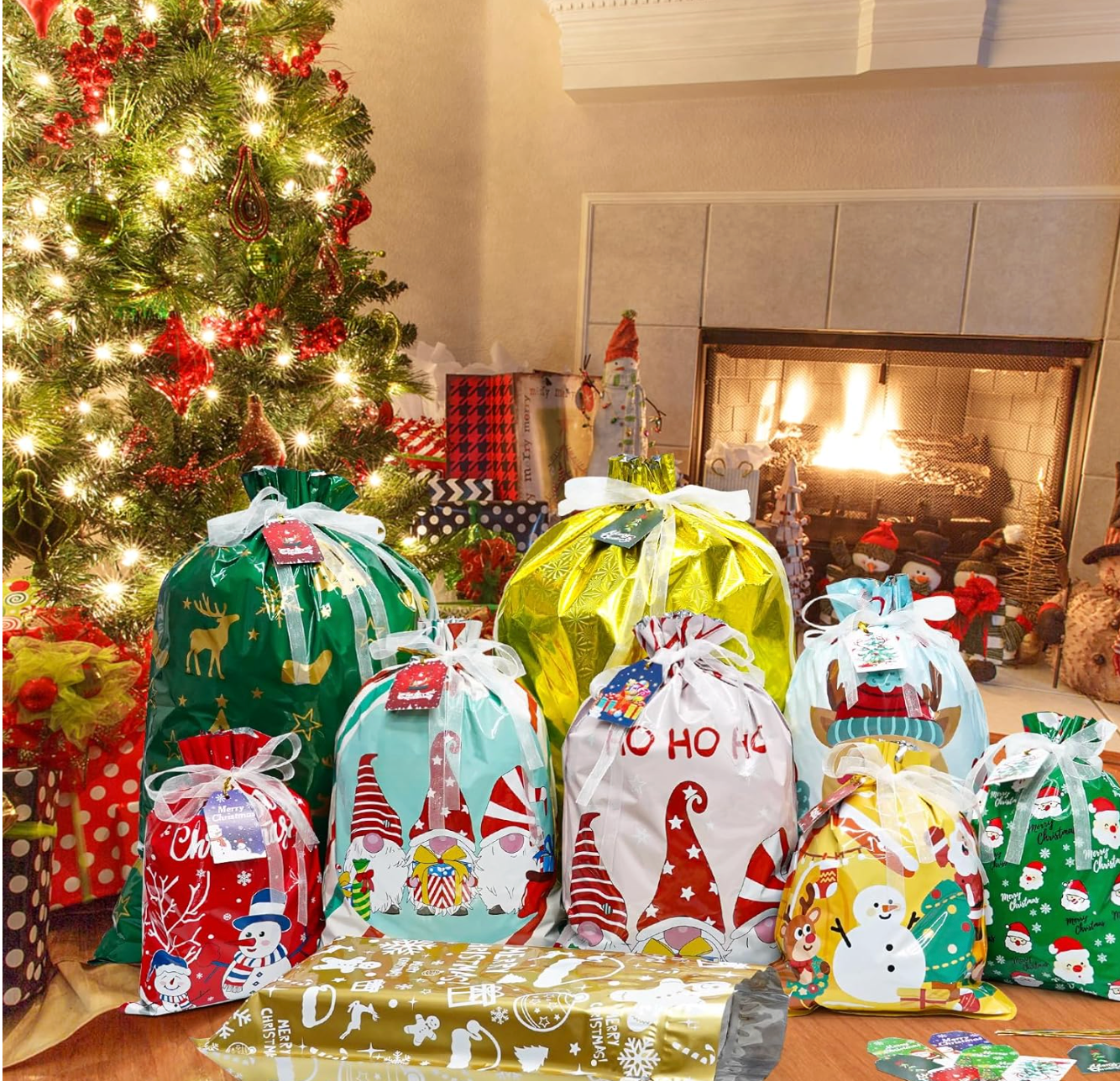 Merry Market Gift Bags & Tags Set